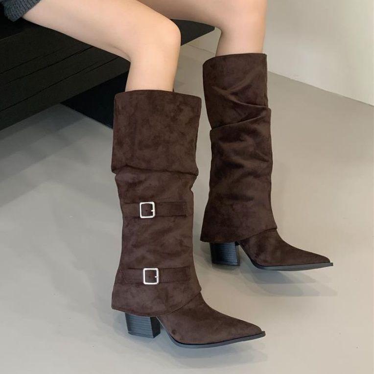 French retro style pointed head thick heel suede boots women 2025 but knee piled boots belt buckle two wear boots 40 коричневий
French retro style pointed head thick heel suede boots women 2025 but knee piled boots belt buckle two wear boots 40 коричневий