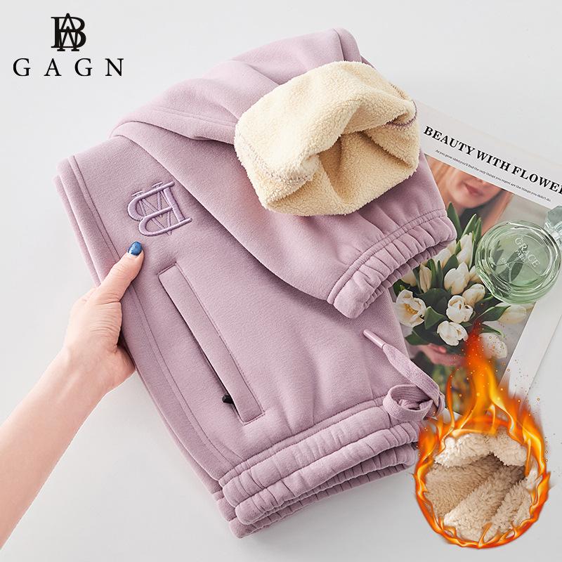 Women s 2025 Purple Fleece-Lined Cotton Zipper Harem Ankle-Tie Pants with Letter Embroidery XL
Women s 2025 Purple Fleece-Lined Cotton Zipper Harem Ankle-Tie Pants with Letter Embroidery XL