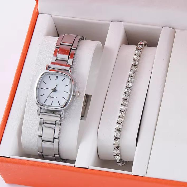 Student Light Luxury Retro Fashion Temperament Same Electronic Watch Women S Large Watch New bulk price
Student Light Luxury Retro Fashion Temperament Same Electronic Watch Women S Large Watch New bulk price