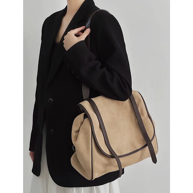 Leather Retro Backpack 2026 Top Layer Matte Cowhide Casual Backpack Women Large Capacity Travel Designer Luxury Bag 35X12X28cm
Leather Retro Backpack 2026 Top Layer Matte Cowhide Casual Backpack Women Large Capacity Travel Designer Luxury Bag 35X12X28cm