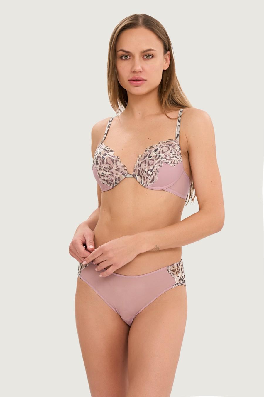 Комплект білизни: бюстгальтер push-up та трусики сліп Lormar (91207) 80B/L різнокольорові кольору
Комплект білизни: бюстгальтер push-up та трусики сліп Lormar (91207) 80B/L різнокольорові кольору