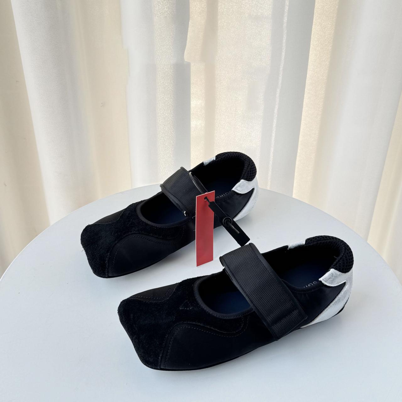 Mary Jane Shoes Women 2026 New Lightweight and Versatile Square Toe Ballet Casual Single Shoes 40 чорний
Mary Jane Shoes Women 2026 New Lightweight and Versatile Square Toe Ballet Casual Single Shoes 40 чорний