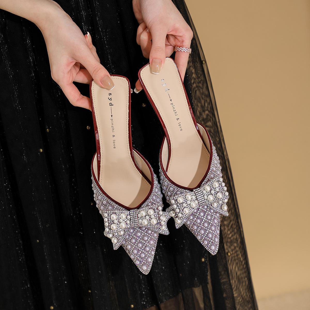 Баотоу полуоткрытые туфли для женского лета, включая темпераментные сандалии, банты, остроносые тонкие каблуки, стразы на высоких каблуках 39
Баотоу полуоткрытые туфли для женского лета, включая темпераментные сандалии, банты, остроносые тонкие каблуки, стразы на высоких каблуках 39