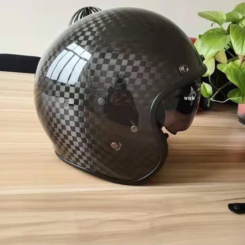 Мотошолом GOWKE 3/4 з вуглецевого волокна в стилі Harley 1
Мотошолом GOWKE 3/4 з вуглецевого волокна в стилі Harley 1