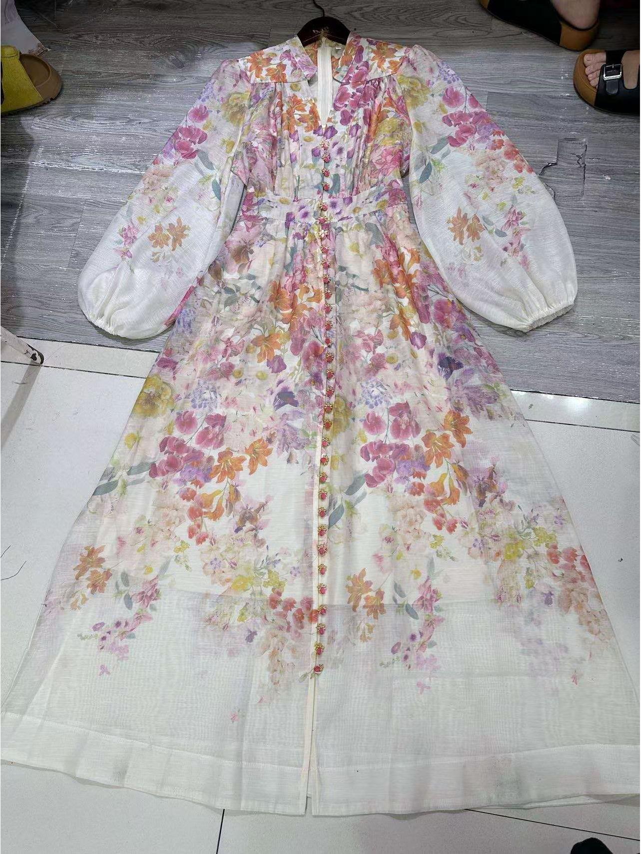 Fashionable V-neck Lantern Sleeve Dress with Intricate Print from Niche Australian Designer M
Fashionable V-neck Lantern Sleeve Dress with Intricate Print from Niche Australian Designer M