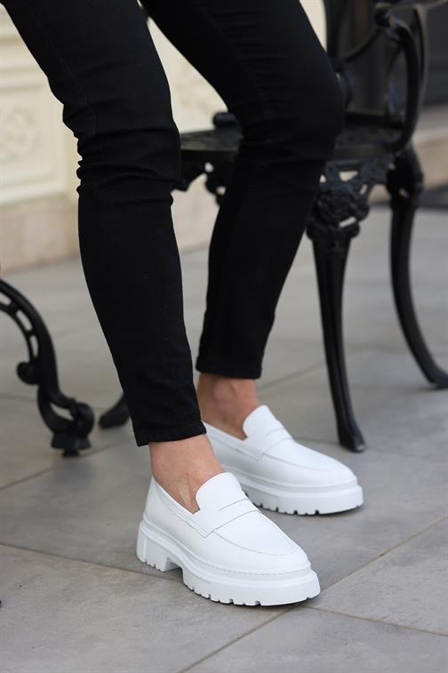 Shoetyle — белые кожаные мужские повседневные туфли без шнурков 101-9069 38 белый
Shoetyle — белые кожаные мужские повседневные туфли без шнурков 101-9069 38 белый