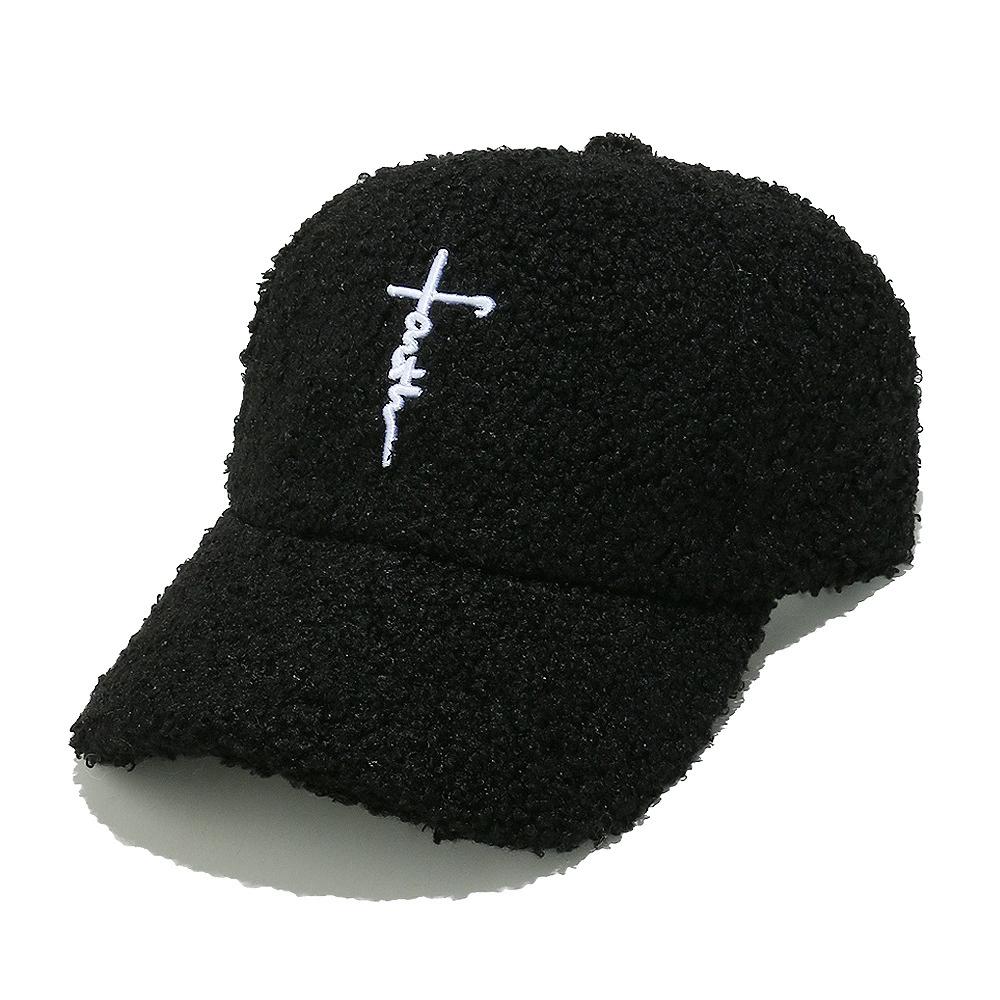 Lamb Wool Hat for Women, Autumn and Winter, Cross-Border European and American Hip-Hop Baseball Cap with Cross Design чорний
Lamb Wool Hat for Women, Autumn and Winter, Cross-Border European and American Hip-Hop Baseball Cap with Cross Design чорний