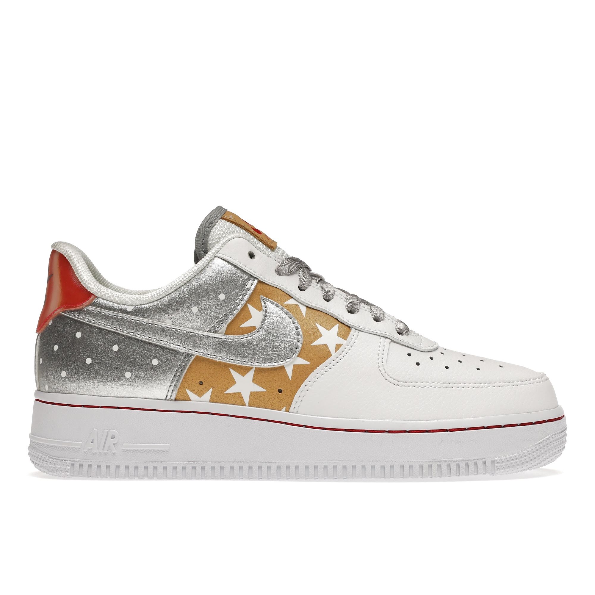 Nike Air Force 1 Low Metallic Gold Женские кроссовки Белый Университет-Красный Металлик-Серебристый CT3437-100
Nike Air Force 1 Low Metallic Gold Женские кроссовки Белый Университет-Красный Металлик-Серебристый CT3437-100