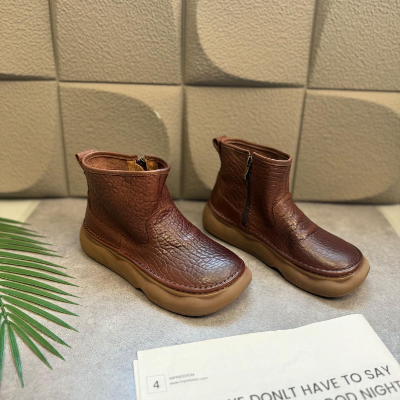 Autumn and winter new short boots women s retro handmade shoes elephant pattern cowhide side zipper Martin boots women 35 кавовий
Autumn and winter new short boots women s retro handmade shoes elephant pattern cowhide side zipper Martin boots women 35 кавовий