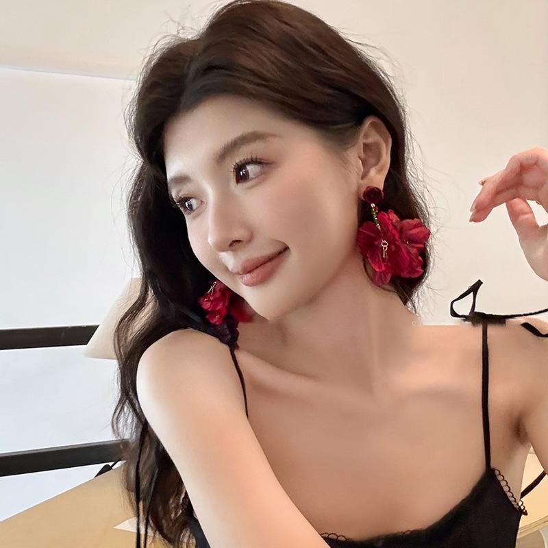 Fabric flower glass bead fringed earrings fashion super fairy stud earrings sweet small fresh earrings women s high sense
Fabric flower glass bead fringed earrings fashion super fairy stud earrings sweet small fresh earrings women s high sense