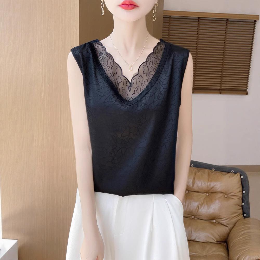 Топ-безрукавка с V-образным вырезом для женщин, который можно носить как верхний слой поверх нового летнего костюма и как внутренний слой. XXL чёрный
Топ-безрукавка с V-образным вырезом для женщин, который можно носить как верхний слой поверх нового летнего костюма и как внутренний слой. XXL чёрный