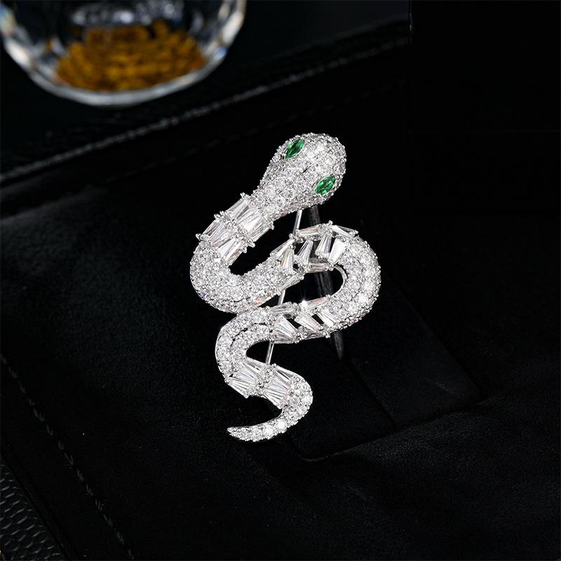 Niche design sense циркон змея брошь женственность high sense одежда аксессуары булавка брошь 2025 зодиак змея
Niche design sense циркон змея брошь женственность high sense одежда аксессуары булавка брошь 2025 зодиак змея