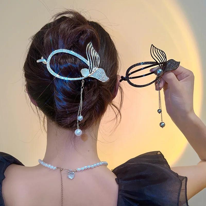 Металлическая черная заколка для волос для женщин Crowtail Tassel Twist Clip Word Clip Light Luxury Hairpin 1PCS чёрный
Металлическая черная заколка для волос для женщин Crowtail Tassel Twist Clip Word Clip Light Luxury Hairpin 1PCS чёрный