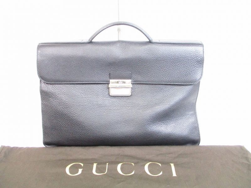 Справжній шкіряний портфель GUCCI Business Case Hand Bag №6358 б/у
Справжній шкіряний портфель GUCCI Business Case Hand Bag №6358 б/у