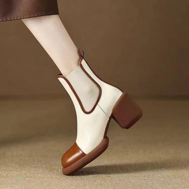 2024 Internet celebrity explosion small color matching fashion boots short British style Chelsea boots high heel round boots women 35
2024 Internet celebrity explosion small color matching fashion boots short British style Chelsea boots high heel round boots women 35