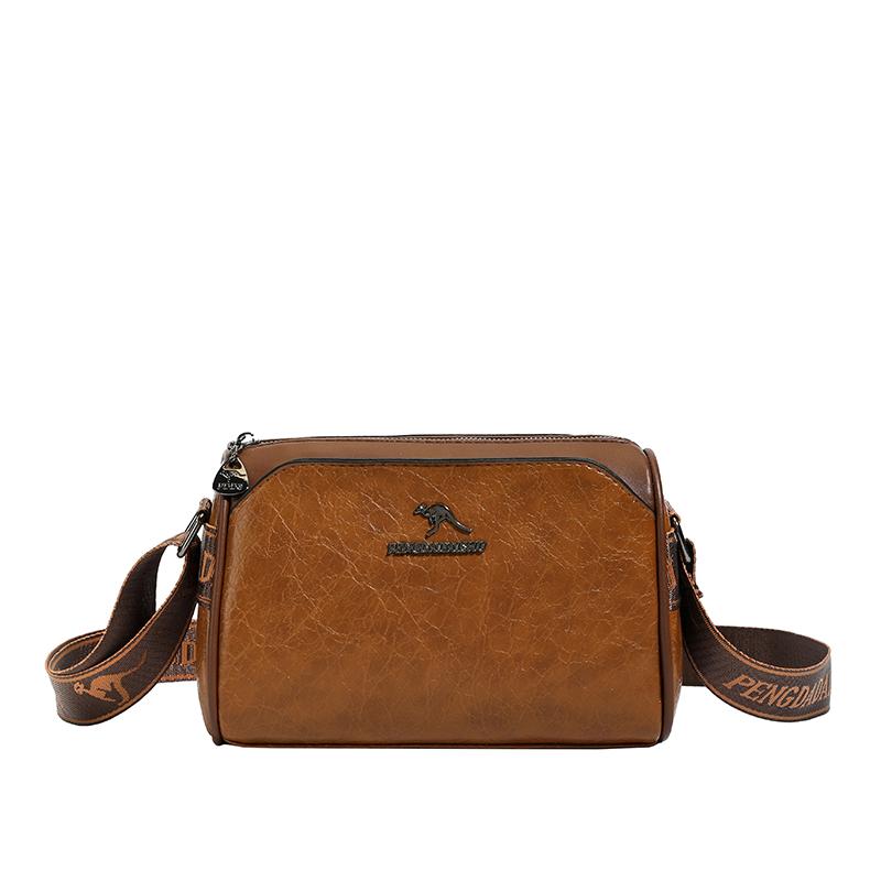 Women s shoulder bag Women s bag retro double-sided pillow bag large capacity solid color shoulder bag crossbody bag Sac A Main коричневий
Women s shoulder bag Women s bag retro double-sided pillow bag large capacity solid color shoulder bag crossbody bag Sac A Main коричневий