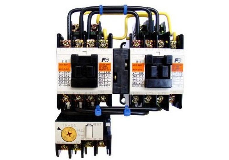 Fuji Electric Reversible Electromagnetic Switch Case Cover Not Included SW-0RM-200V-0.4KW-AC200V-1B2
Fuji Electric Reversible Electromagnetic Switch Case Cover Not Included SW-0RM-200V-0.4KW-AC200V-1B2