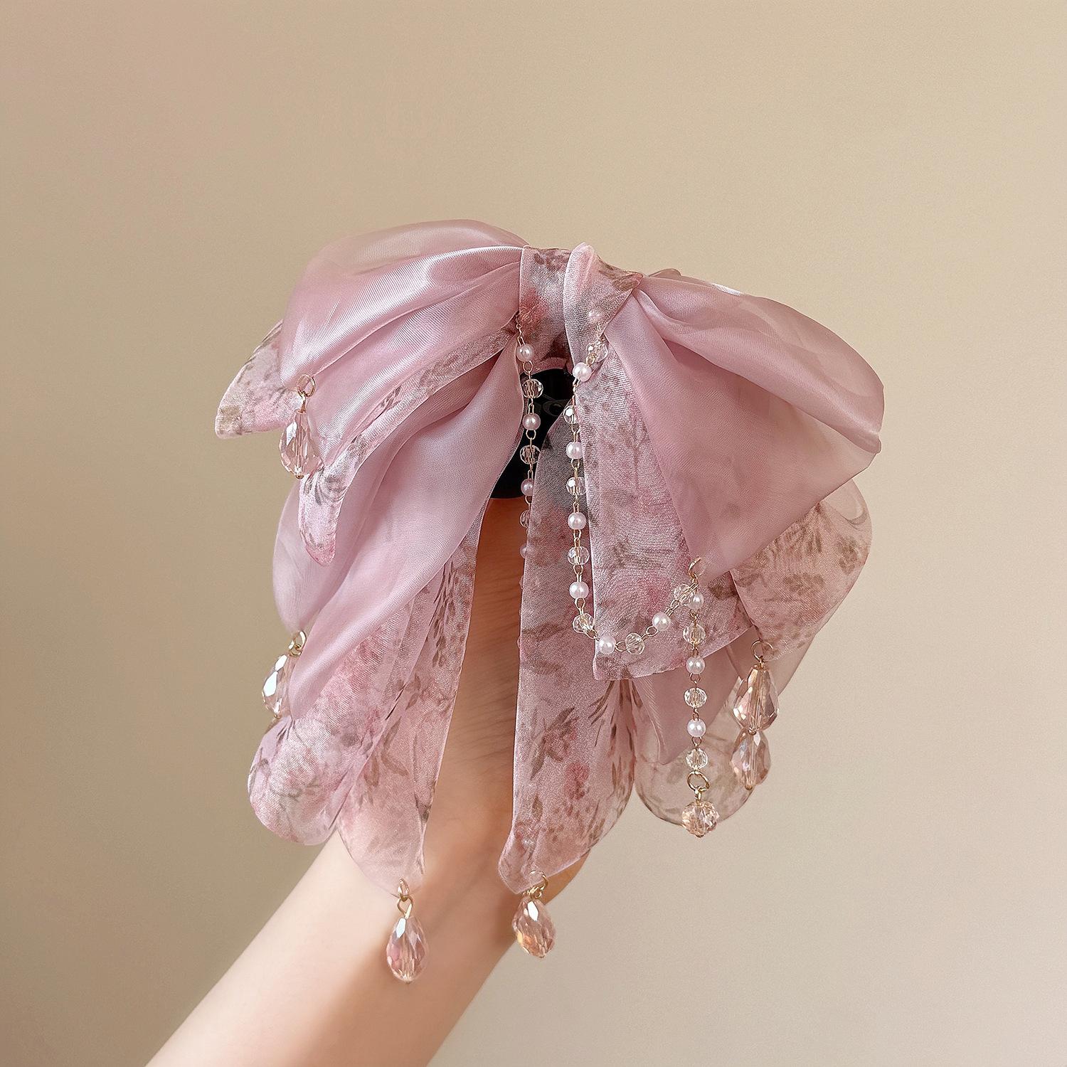 1PC Beautiful Pink Hair Clips for Women Aesthetic Floral Bow with Crystal Chain Decorative Hair Clips рожевий
1PC Beautiful Pink Hair Clips for Women Aesthetic Floral Bow with Crystal Chain Decorative Hair Clips рожевий
