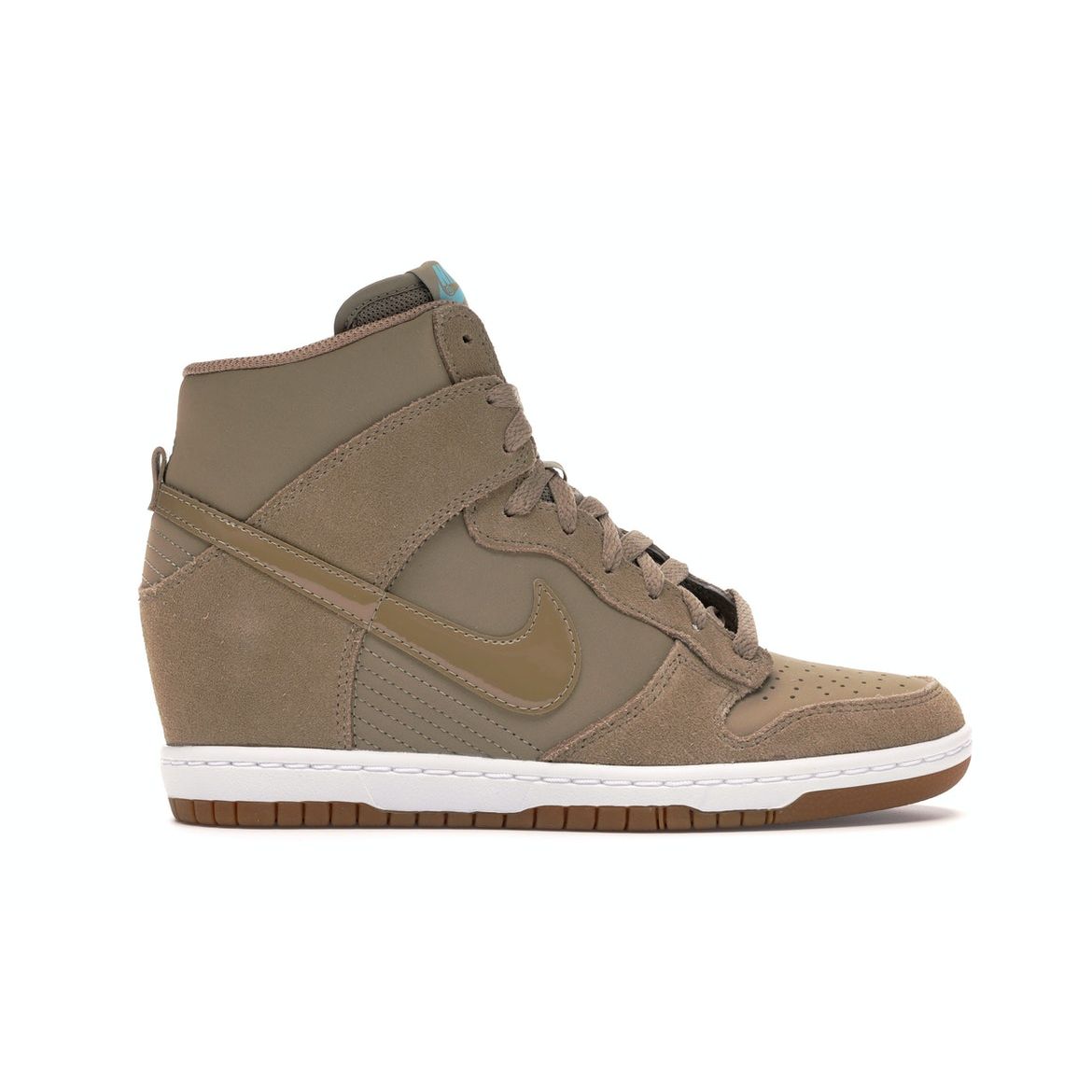 Женские кроссовки Nike Dunk Sky High Essential Desert Camo Brown Desert-Camo-Sail 644877-200
Женские кроссовки Nike Dunk Sky High Essential Desert Camo Brown Desert-Camo-Sail 644877-200