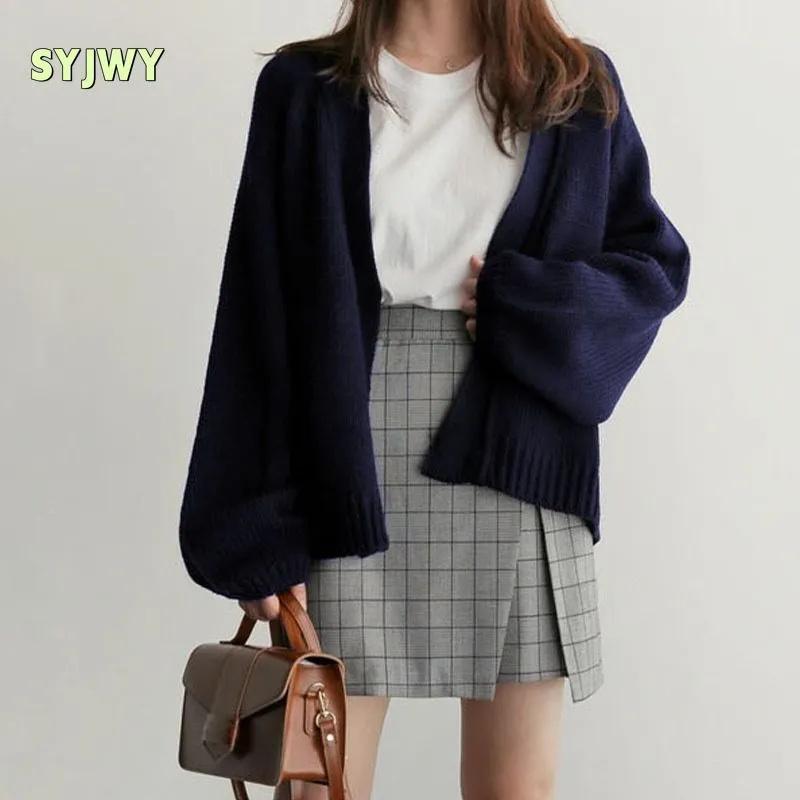 Women s Color V-neck Button-down Sweater One Size Темно-синій
Women s Color V-neck Button-down Sweater One Size Темно-синій