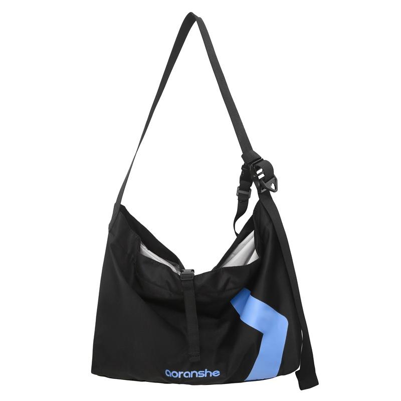 Сумки через плечо — зимний модный тренд. Это легкие дорожные сумки для пар, выходящих в свет, и они подходят для повседневных занятий спортом и фитнесом.
Сумки через плечо — зимний модный тренд. Это легкие дорожные сумки для пар, выходящих в свет, и они подходят для повседневных занятий спортом и фитнесом.