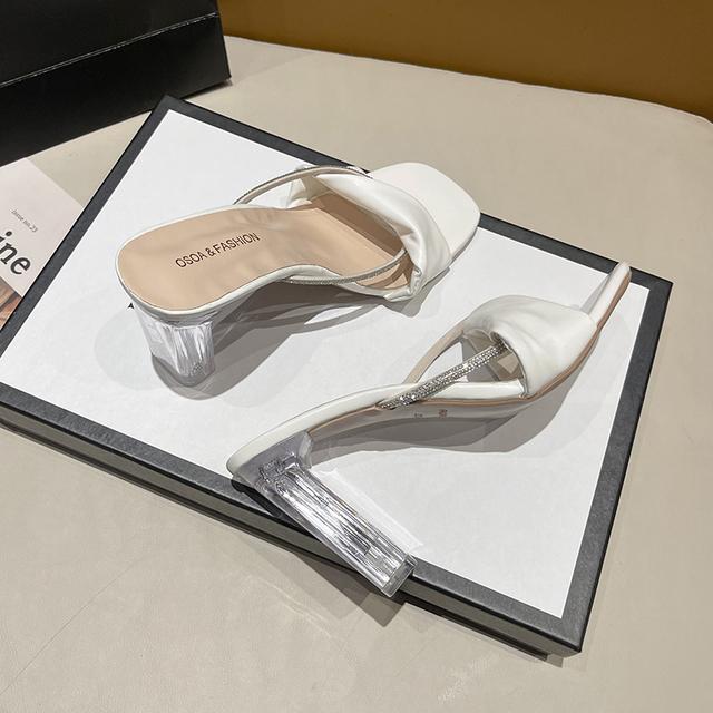 Летние пикантные женские тапочки на высоком каблуке, брендовые туфли-лодочки, сандалии, новые трендовые вечерние платья, массивная обувь, повседневные шлепанцы, женские шлепанцы 38
Летние пикантные женские тапочки на высоком каблуке, брендовые туфли-лодочки, сандалии, новые трендовые вечерние платья, массивная обувь, повседневные шлепанцы, женские шлепанцы 38