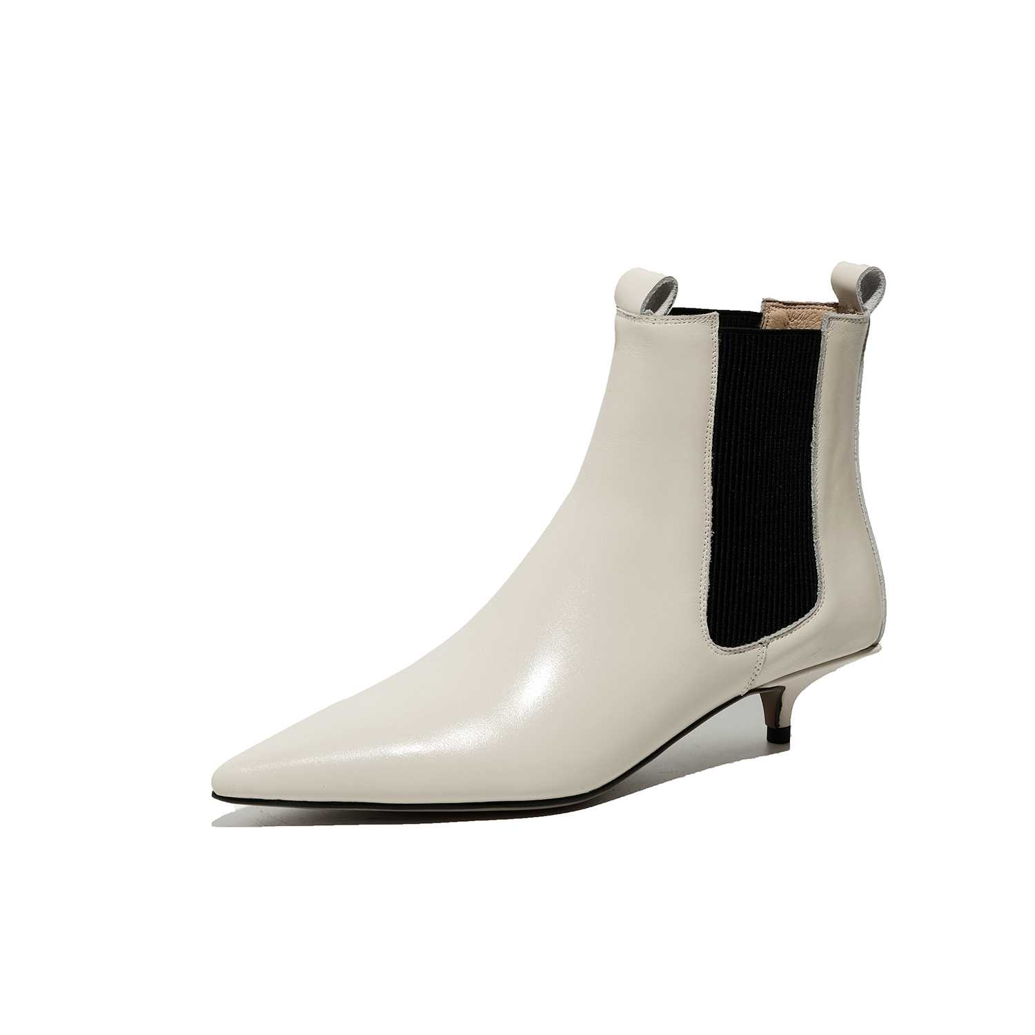 Зимові ботильйони з гострим носком із натуральної шкіри на середньому каблуці 38 чорний
Зимові ботильйони з гострим носком із натуральної шкіри на середньому каблуці 38 чорний