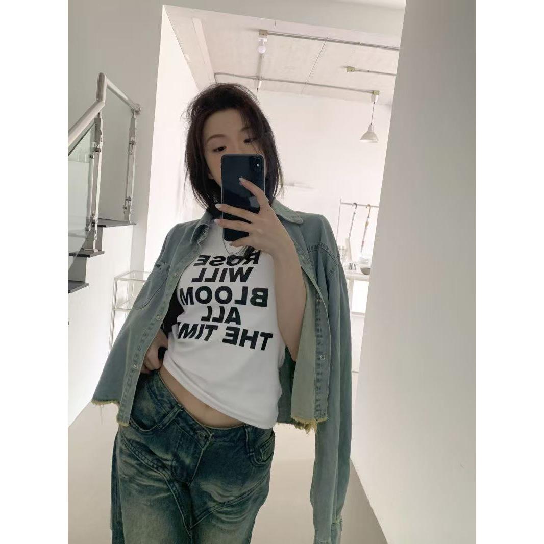 Slim-fit letter short-sleeved T-shirt women s spring and summer new Korean casual and thin black bottoming shirt M
Slim-fit letter short-sleeved T-shirt women s spring and summer new Korean casual and thin black bottoming shirt M