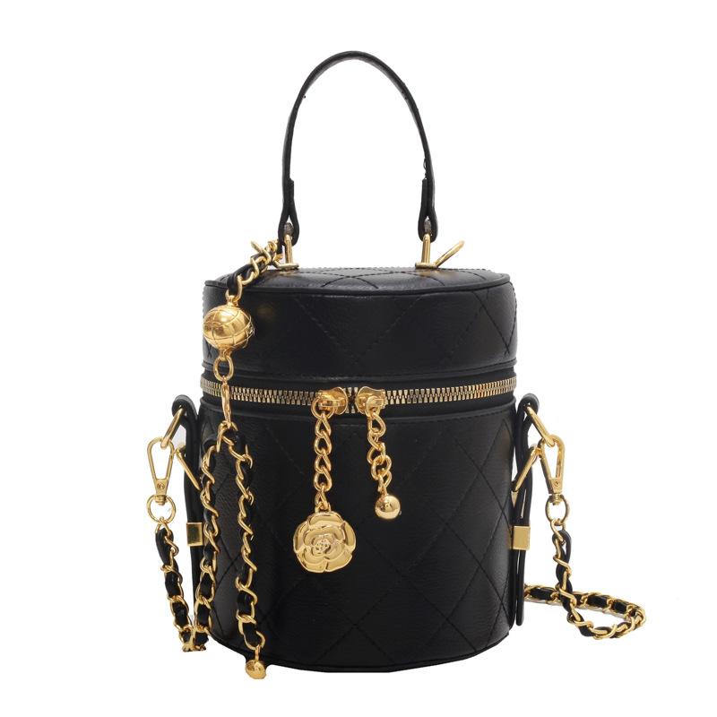 2025 новая модная нишевая текстура уникальная маленькая сумка-мессенджер на цепочке в стиле маленького аромата, портативная сумка-ведро чёрный
2025 новая модная нишевая текстура уникальная маленькая сумка-мессенджер на цепочке в стиле маленького аромата, портативная сумка-ведро чёрный