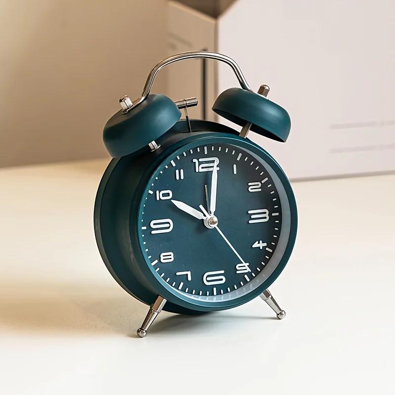4 Inch Metal Alarm Clock with Night Light Simple Stereo Number Bedside Table Mute Timepiece for Students Home Office Decor
4 Inch Metal Alarm Clock with Night Light Simple Stereo Number Bedside Table Mute Timepiece for Students Home Office Decor