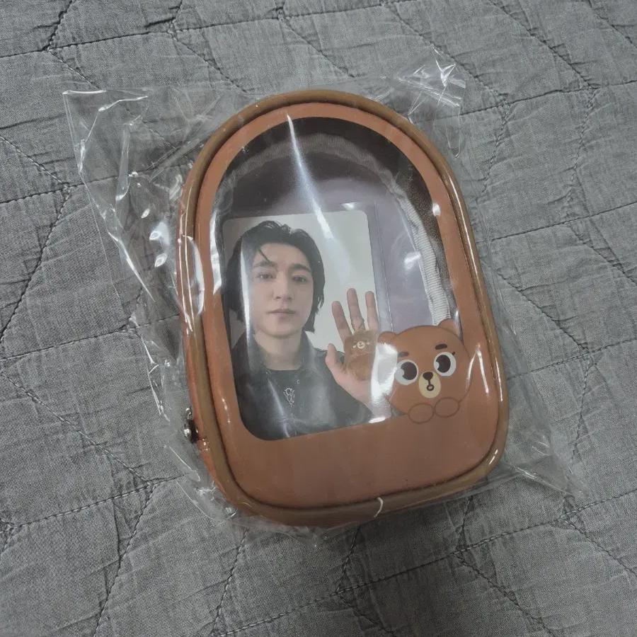 Day6 Clear Plush Pouch Room
Day6 Clear Plush Pouch Room