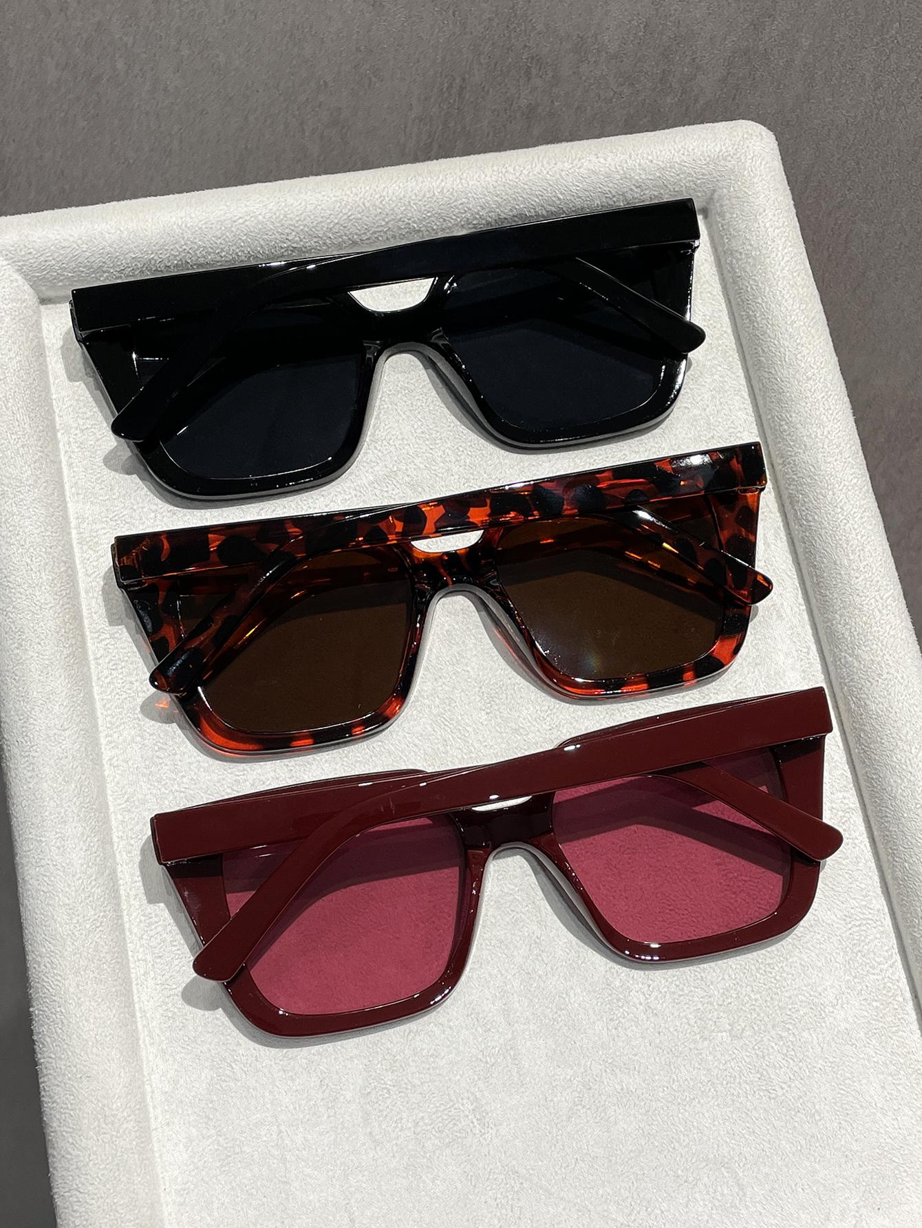 3PCS Oversized Minimalist Square Frame Fashion Glasses Unisex Suitable for Daily Wear Photography Various Face Types
3PCS Oversized Minimalist Square Frame Fashion Glasses Unisex Suitable for Daily Wear Photography Various Face Types