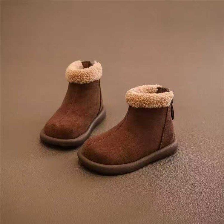 Girls large cotton shoes children s snow boots 2025 new winter fluffy boken boots piled warm boys short boots 33 shoe inner length 20.cm
Girls large cotton shoes children s snow boots 2025 new winter fluffy boken boots piled warm boys short boots 33 shoe inner length 20.cm