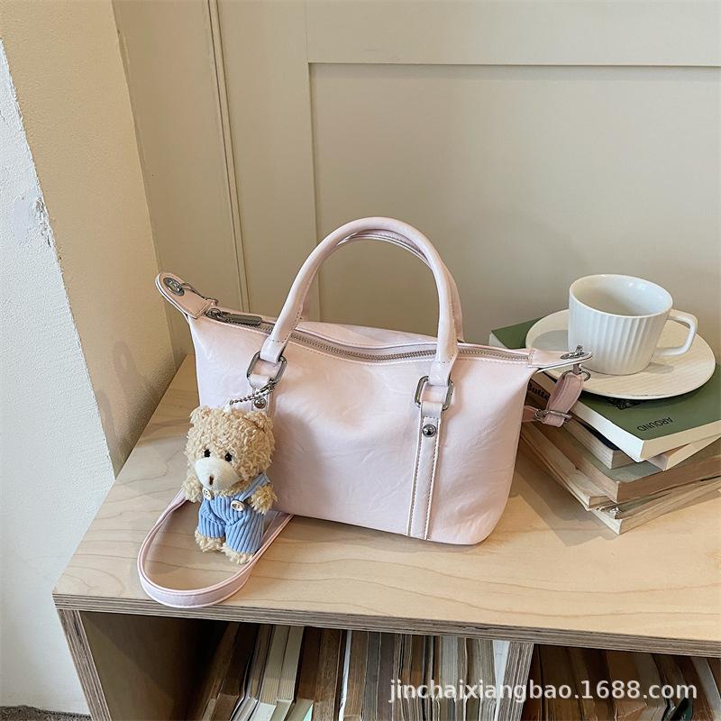 Boston Women s High School Schoolbag, Handbag for Daily Commuting, Single Shoulder Crossbody Bag, Pillow Bag One Size рожевий
Boston Women s High School Schoolbag, Handbag for Daily Commuting, Single Shoulder Crossbody Bag, Pillow Bag One Size рожевий