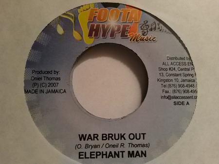 7inch Record ELEPHANT MAN - War Bruk Out NONE Foota Hype Musi 2007 Jamaica Reggae, Ska & Dub Used
7inch Record ELEPHANT MAN - War Bruk Out NONE Foota Hype Musi 2007 Jamaica Reggae, Ska & Dub Used