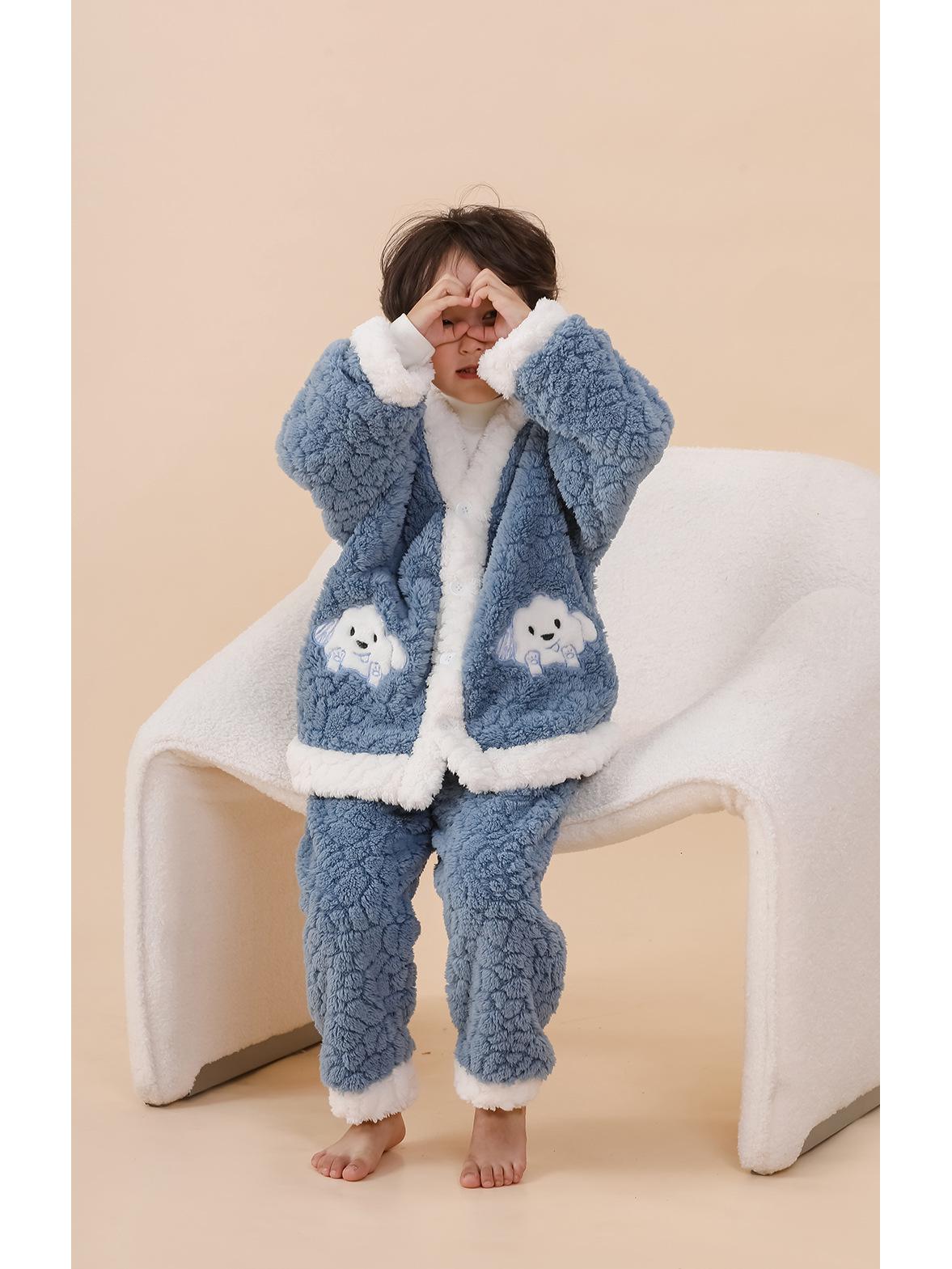 Новый пушистый жаккардовый детский пижамный комплект: Уютный кардиган для девочек и мальчиков 90 cm
Новый пушистый жаккардовый детский пижамный комплект: Уютный кардиган для девочек и мальчиков 90 cm