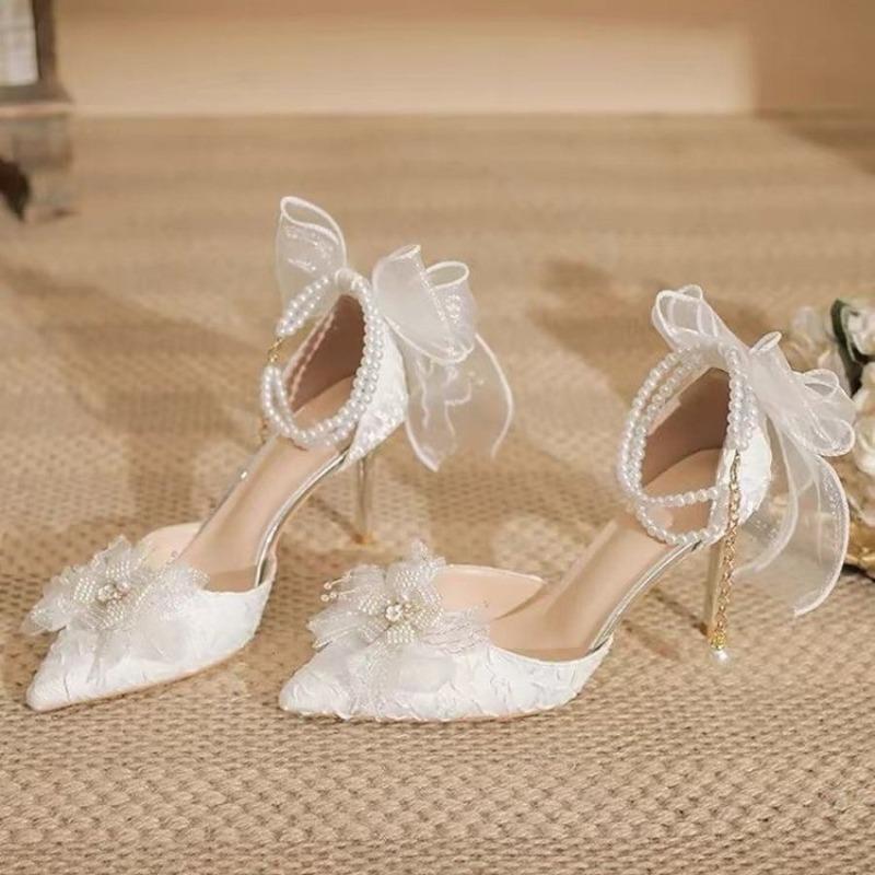 2025 Остроносые туфли-лодочки на шпильке с бантом, элегантные туфли большого размера на тонком каблуке для женщин 34
2025 Остроносые туфли-лодочки на шпильке с бантом, элегантные туфли большого размера на тонком каблуке для женщин 34