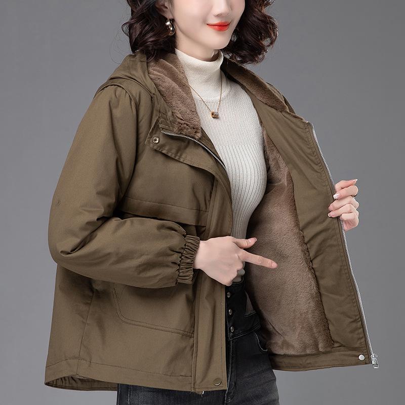 Women s 2024 Winter Fleece-Lined Thick Parka Coat – Short, Loose-Fit, Casual Cotton Jacket for Middle-Aged Moms L (116-128 jin)
Women s 2024 Winter Fleece-Lined Thick Parka Coat – Short, Loose-Fit, Casual Cotton Jacket for Middle-Aged Moms L (116-128 jin)