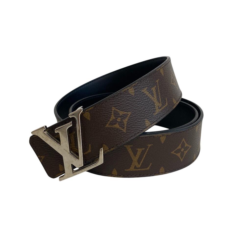 LOUIS VUITTON M9821 двосторонній шкіряний ремінь Monogram/з ініціалами LV 40ММ Коричнева шкіра чоловічий Вживаний
LOUIS VUITTON M9821 двосторонній шкіряний ремінь Monogram/з ініціалами LV 40ММ Коричнева шкіра чоловічий Вживаний