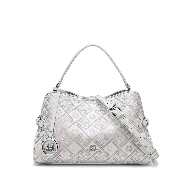 Drop-shipping heavy-duty niche embroidered baguette bag, 2025 spring/summer new model, high-end feel, single shoulder crossbody tote bag
Drop-shipping heavy-duty niche embroidered baguette bag, 2025 spring/summer new model, high-end feel, single shoulder crossbody tote bag