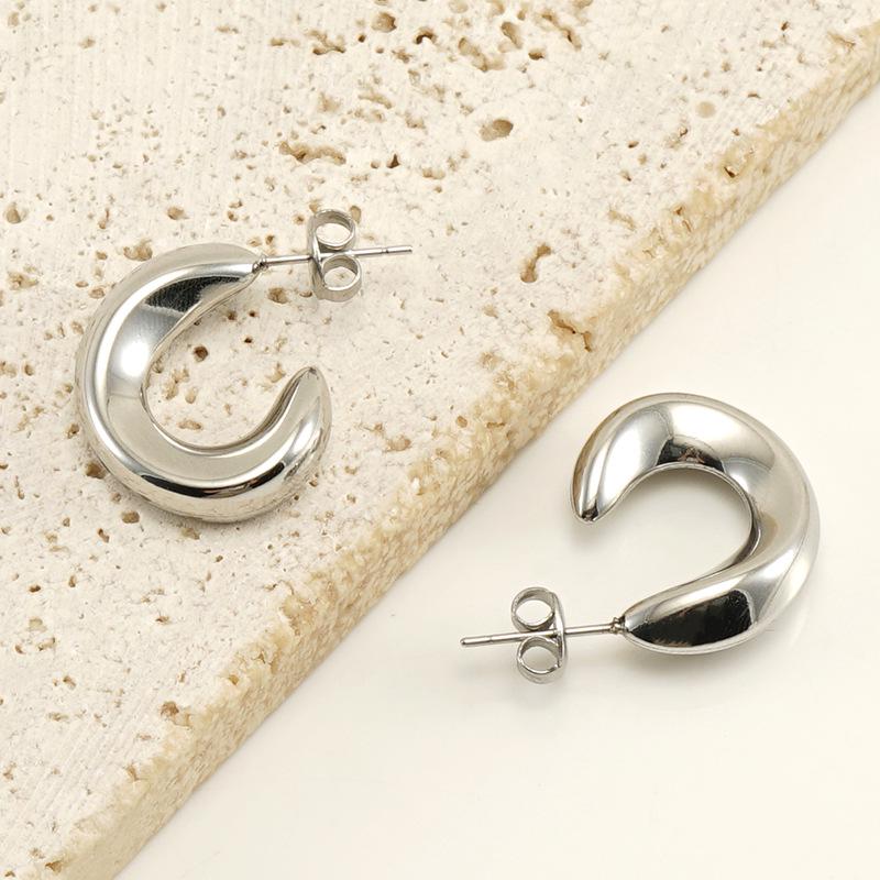 Европейская и американская мода C-образные каффы для ушей и серьги-пусеты из 18-каратного золота и титановой стали для женщин
Европейская и американская мода C-образные каффы для ушей и серьги-пусеты из 18-каратного золота и титановой стали для женщин