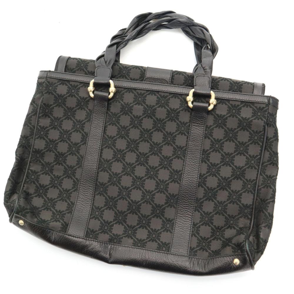 Emporio Armani Overall handle Tote Bag Gray Men s Used
Emporio Armani Overall handle Tote Bag Gray Men s Used