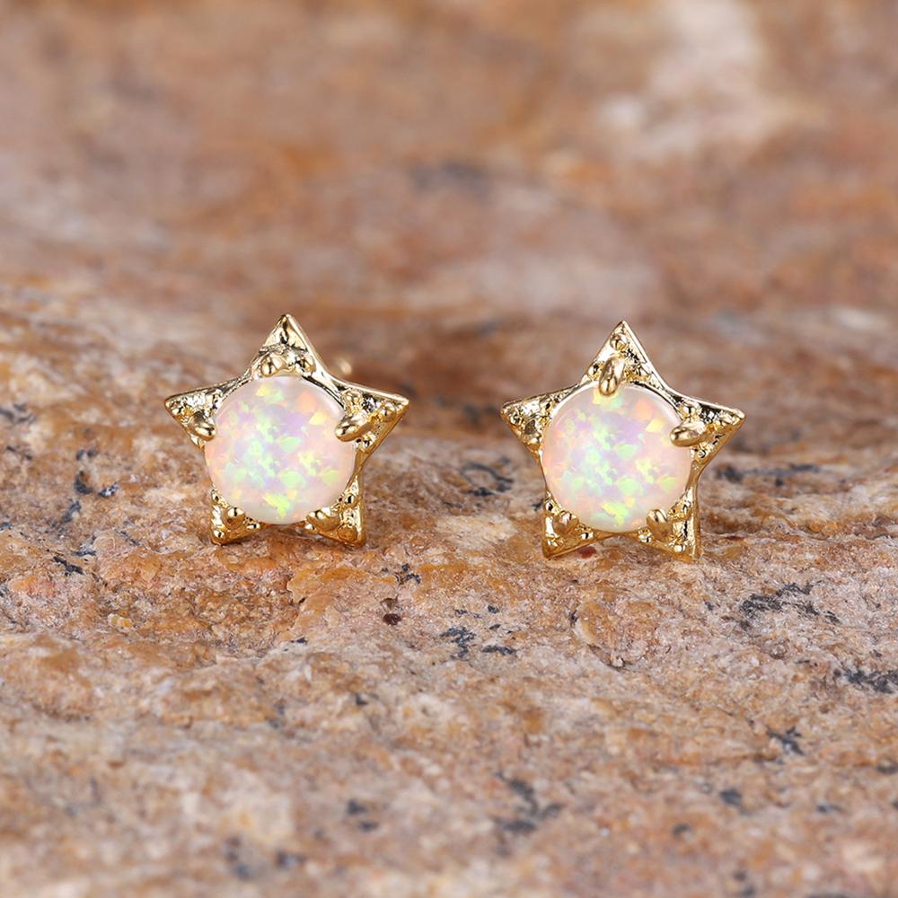 Маленькие серьги-гвоздики с пятиконечной звездой и белым огненным опалом для женщин, модные свадебные украшения золотого цвета золотой
Маленькие серьги-гвоздики с пятиконечной звездой и белым огненным опалом для женщин, модные свадебные украшения золотого цвета золотой