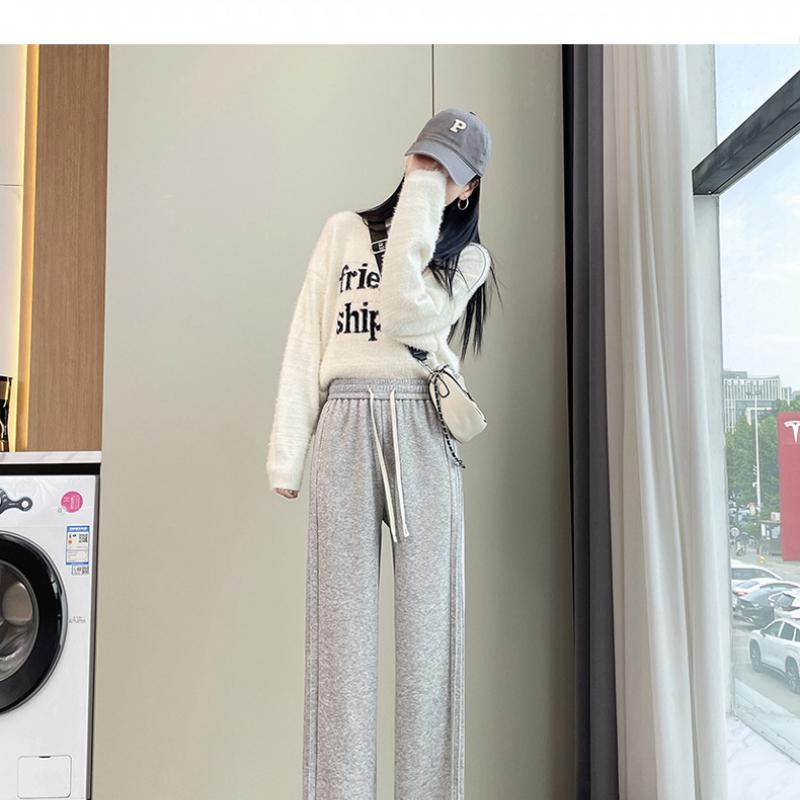Gray Plus Size Sweatpants Autumn Winter Casual Pants New Style Sweatpants Petite Straight Pants Slim Fit Fleece Lined Wide Leg Pants 5XL сірий колір
Gray Plus Size Sweatpants Autumn Winter Casual Pants New Style Sweatpants Petite Straight Pants Slim Fit Fleece Lined Wide Leg Pants 5XL сірий колір