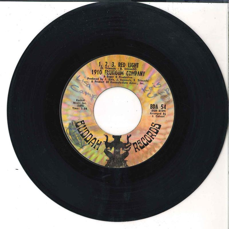 7inch Record 1910 FRUITGUM COMPANY - 1, 2, 3, Red Light / Sticky, Sticky BDA54 BUDDAH 1968 US Rock Used
7inch Record 1910 FRUITGUM COMPANY - 1, 2, 3, Red Light / Sticky, Sticky BDA54 BUDDAH 1968 US Rock Used