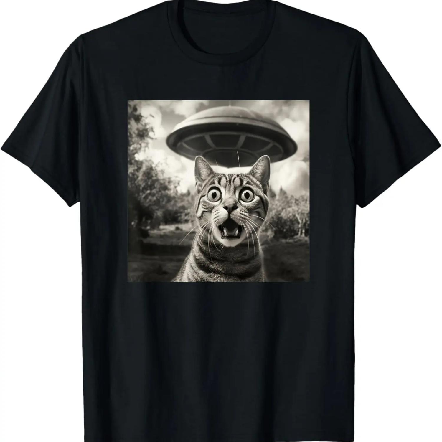 Surprised Cat and UFO Black and White Photo 1950s Alien T-Shirt XXXXXL чорний
Surprised Cat and UFO Black and White Photo 1950s Alien T-Shirt XXXXXL чорний