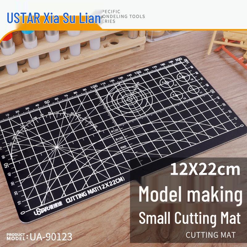 You Su Da Pocket-Sized Double-Sided Cutting Mat 12x22CM - Model 90123
You Su Da Pocket-Sized Double-Sided Cutting Mat 12x22CM - Model 90123
