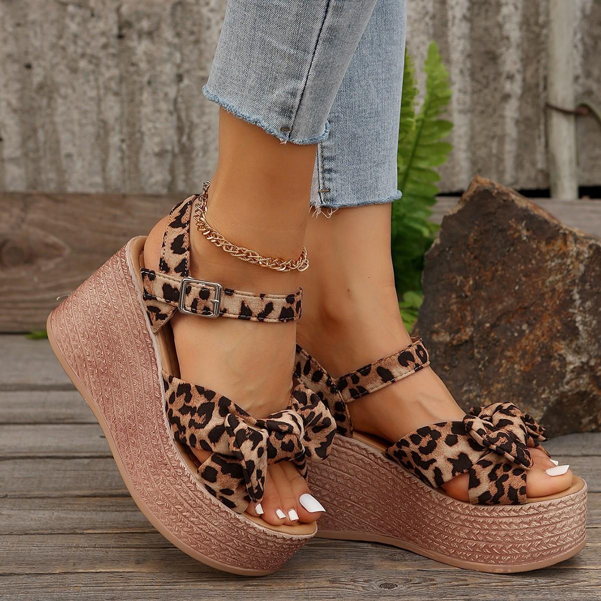 Sandals women s large size new muffin wedge heel fish mouth platform sandals suede women s sandals 35 цветной печати леопарда
Sandals women s large size new muffin wedge heel fish mouth platform sandals suede women s sandals 35 цветной печати леопарда