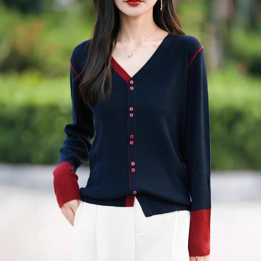 New Arrival European Style Colorblock V-Neck Long Sleeve Knit Cardigan - Age-Reducing and Versatile for Women XL (120-140 jin) темно-синий
New Arrival European Style Colorblock V-Neck Long Sleeve Knit Cardigan - Age-Reducing and Versatile for Women XL (120-140 jin) темно-синий