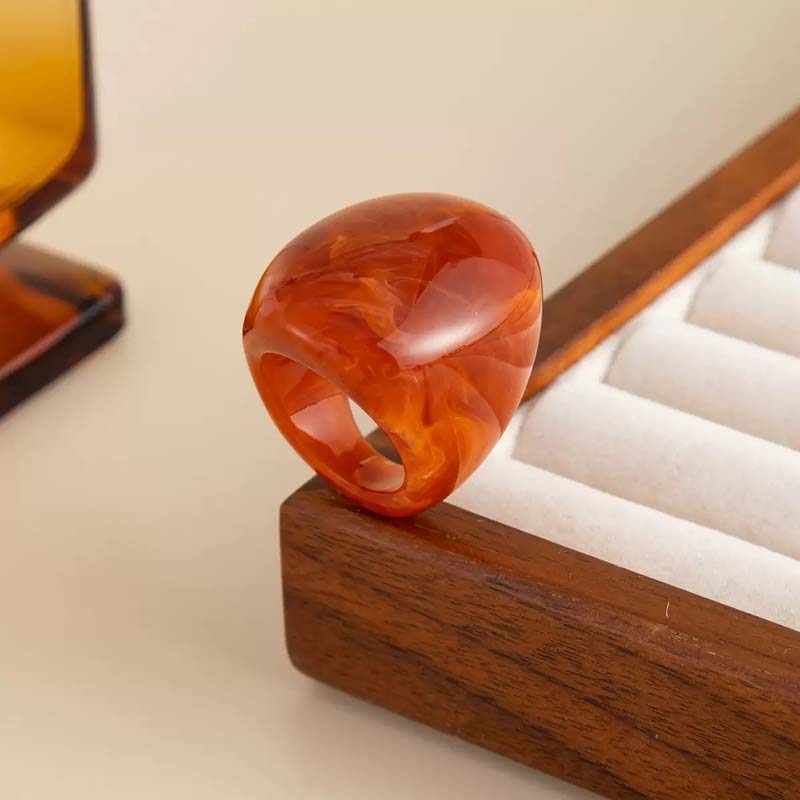 Vintage Colorful Resin Oval Rings for Women Men Exaggerated Acrylic Irregular Geometric Knuckle Joint Ring Y2K Zircon
Vintage Colorful Resin Oval Rings for Women Men Exaggerated Acrylic Irregular Geometric Knuckle Joint Ring Y2K Zircon